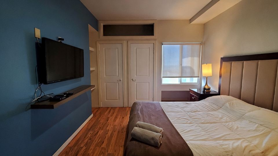 Modern 2 bedroom apartment by the bullring
