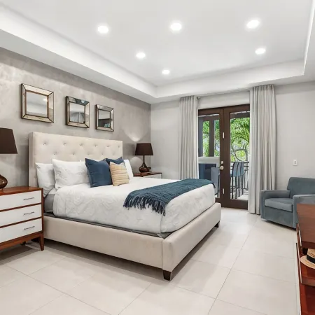 Renovated 2-bedroom condo with WiFi, AC inside Bahía Beach Resort
