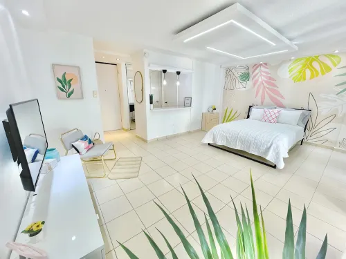 Pink Bliss Studio at Isla Verde w/pool and parking - Condos