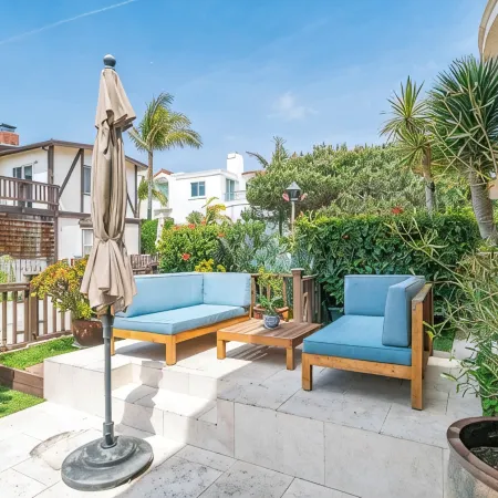 Cozy Beach Living with Large Patio & Garage Parking - Sleeps 4