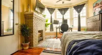 3bdrm 2bath Home in Quite Neighborhood , Work from Home Ready and Near Downtown - 무료 와이파이