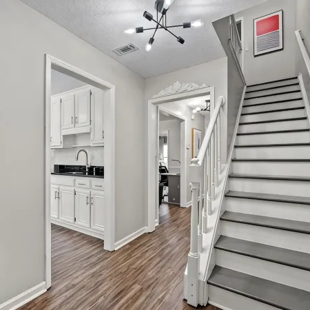 Cozy Home in Quiet Neighborhood - King Beds