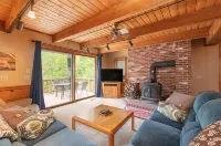 Cozy Family-Sized Condo Close To Everything - 2-Star