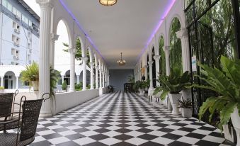 Westgate Residence Hotel