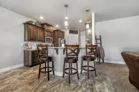 3-bedroom house in brilliant Twin Falls with AC, WiFi - 4-Star