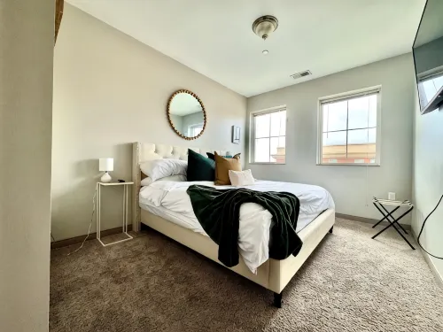 Quiet King Size with City Views - balcon