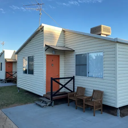 Longreach Private Apartments