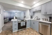Charming 4-bedroom Townhouse  25 min from Denver - WiFi