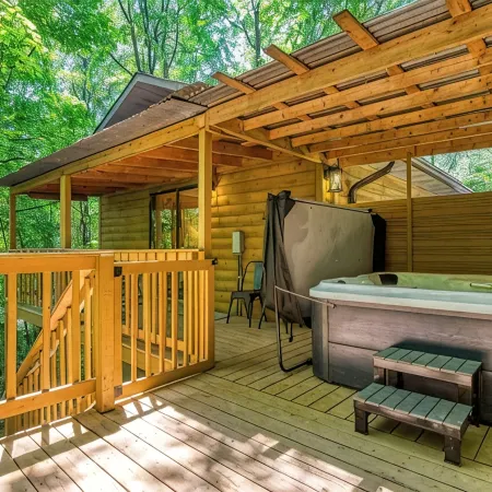 Smoky Mountain Haven! Hot Tub, Private Deck & Cozy Vibes!