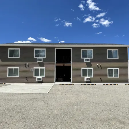 Yellowstone Retreat Rentals UC: two blocks from Yellowstone!