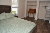 Apple View- Quiet, handicap accessible country home with a hot tub! - 3-Star