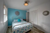 Semi-Oceanfront home with direct access to the beach! - 3-Star