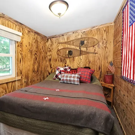 Cozy Cottage on Maple Lake in Three Lakes, WI
