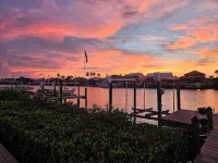 Beautiful Waterfront Home w/Access to Bay, Swim Spa Pool, Hot Tub,  Boat Dock. - 3-Star