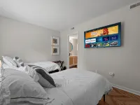 NEW reno! Walk to Pinehurst CC, The Cradle and enjoy the indoor putting green! Hotels in Pinehurst