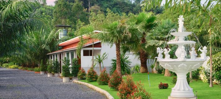 Great Hill Resort Hotels in La-ngu