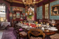 The Empress of Little Rock - Homestays