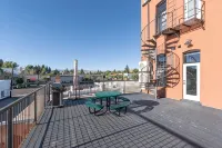 Historic Main Street Loft- 2nd Floor - 4 étoiles