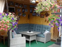 Vacation Apartment for up to 6 People with Sunny Courtyard, Garden and Pool - Wifi