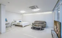Namhae Blue Stone Pension - 4 星級