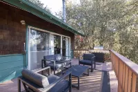 Idy Hideaway: Picturesque Mountain Cabin in Perfect Location - 3-Star
