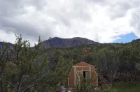 Relaxing Cabin Retreat in Scenic Pine Valley, UT - Chalets