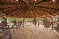 Hoot Owl Yurt/Cold A/C! Hot Tub/Medina River/Close to Downtown/RiverYurtVillage - Alphydda