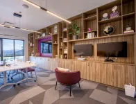 Canyon Haus 301 - Mountainside Modern Deluxe Studio - Pool+Gym+Arcade - 2-Star