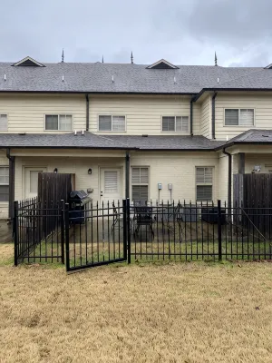 Oxford Condo-Minutes from Campus and Square - 4-Star