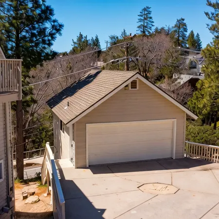 New 1-Bdrm Apartment Suite - Pet-Friendly Cozy Mountain Escape Near Trail & Lake