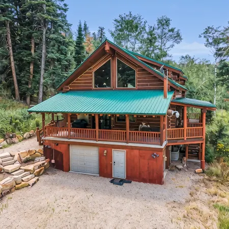 Big Bear Lodge: Private 7BR Hot Tub, Sauna, Fast WIFI, mountain cabin Park City