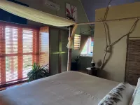 Naveria Heights Lodge - balcony