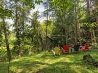 Direct Betsie River frontage. - Chalets