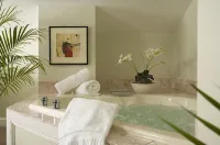 Hydrangea House Inn - Inns