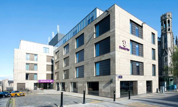 Premier Inn Edinburgh City Centre (York Place/St James Quarter) hotel