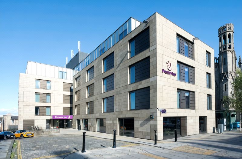 Premier Inn Edinburgh City Centre (York Place/St James Quarter) hotel