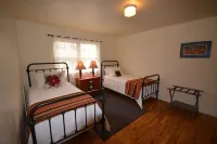 Spacious Farm House on the working historic Story Ranch, private river access - 3-Star