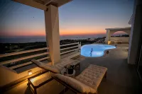 Villa Kyklamino - Einzigartige Villa mit Meerblick - Pools