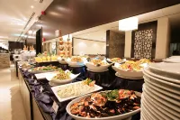 Ramada Hotel & Suites by Wyndham Ajman - Desayuno