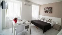 Joivy Apartments - Trieste Goldoni - Apartments
