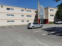 Hotelf1 Bourges le Subdray - Parking