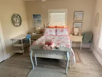 Charming 3-bedroom cottage in Seabrook, Texas - 3-Star