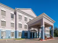 Roanoke Suites - 駐車場