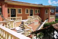 Makris Apartments Hotels in Acharávi