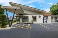 Knights Inn Burlington, on Hotels in Burlington
