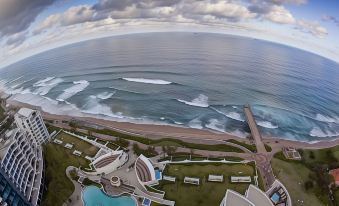 The Pearls of Umhlanga ! - No 1 Apts Private