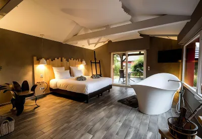 Auberge au Boeuf Hotel dekat Stade des Pins