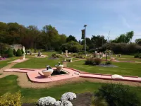 Domaine de Moresville Hôtels à : Donnemain-Saint-Mamès