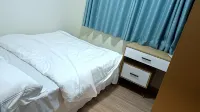 Leyejianju Apartment (Renmin Road) Hotels near Guangning Railway Station