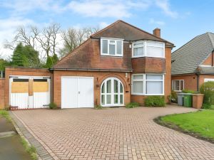 Modern 3 Bed Home - Solihull Centre